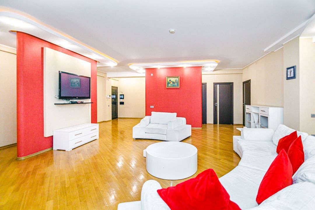 4-otaqlı yeni tikili kirayə verilir, 28 May m., 198 m² — Daşınmaz əmlak, Bakı (3)