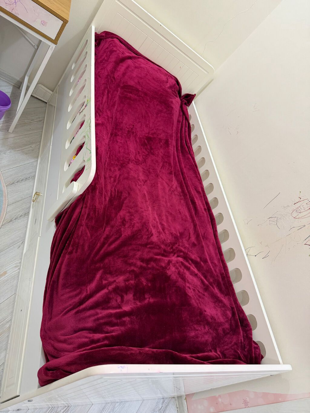 Yaxsi veziyetdedi. Matrasi var — Mebel, Bakı (2)