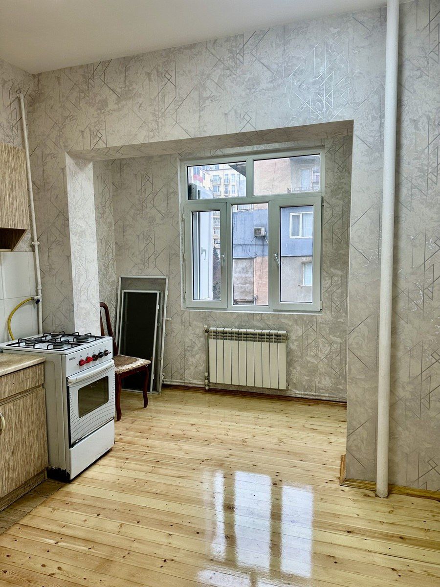 Satılır 2 otaqlı köhnə tikili 50 m² — Mənzil, Bakı (10)