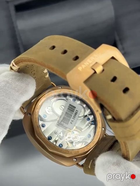 Panerai Radiomir bronz qol saatı - Korpus: bronz, yastımsı “cushion”