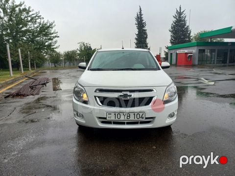 Chevrolet Cobalt, ağ rəng, sedan kuzov. Texniki xüsusiyyətlər və