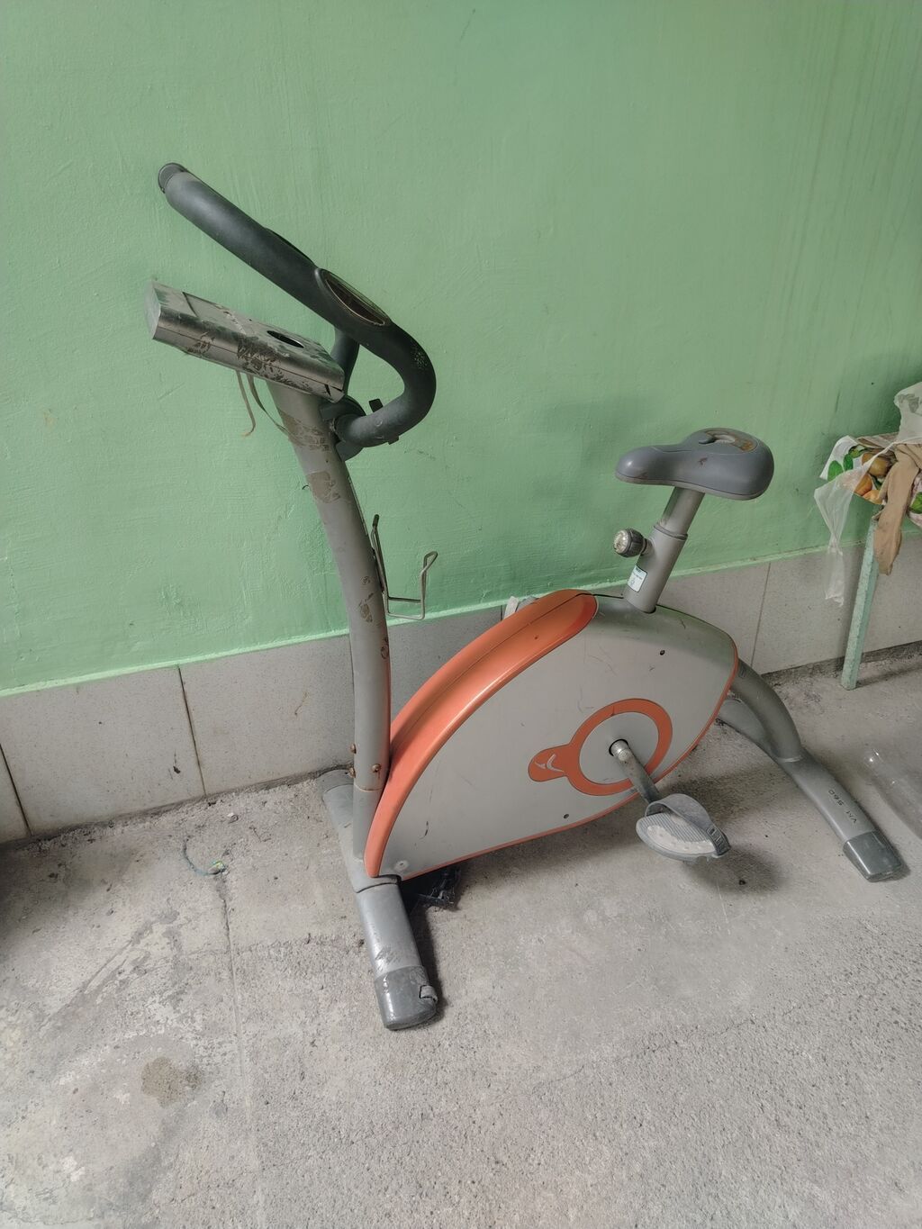 Velosiped trenajoru – VX 560 - Evdə kardio və ayaq əzələlərinin — Velosiped simulyatorları, Ucar (2)