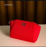 Givenchy kosmetik çantası – qırmızı rəngdə, kompakt və zərif dizayn — Сумки, чемоданы, кошельки