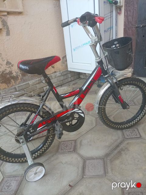 Çox təcili satılır. Velosiped yenidir və çox az sürülüb. Real alıcıya