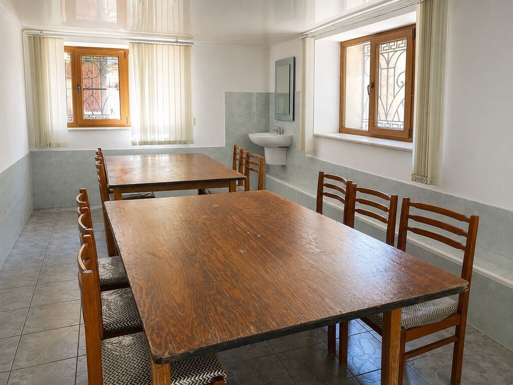 Mətbəx üçün, İşlənmiş, Açılmayan, Dördbucaq masa, 6 stul — Mebel, Digah
