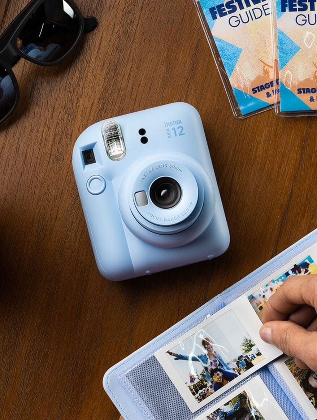 Fujifilm Instax Mini 12 – ani fotoaparat - Rəng: açıq mavi - Linza — Ani çap fotoaparatlar, Bakı