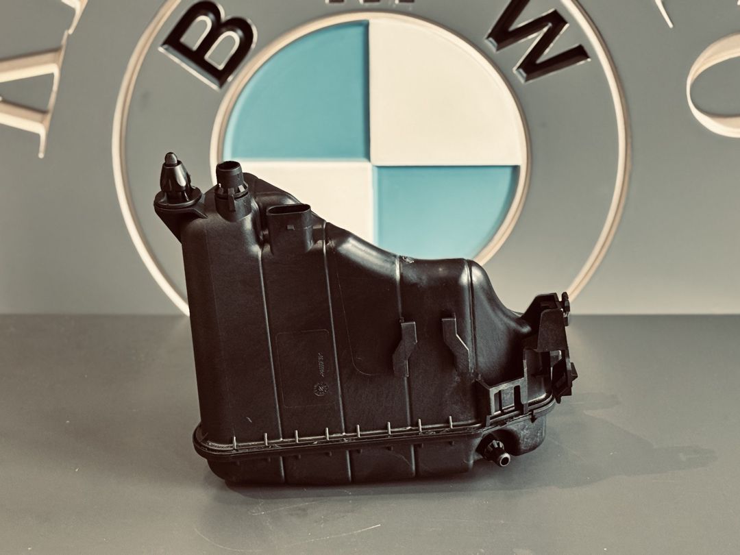 BMW G30 antifriz çəni — Ehtiyat hissələri və aksesuarlar, Bakı (3)