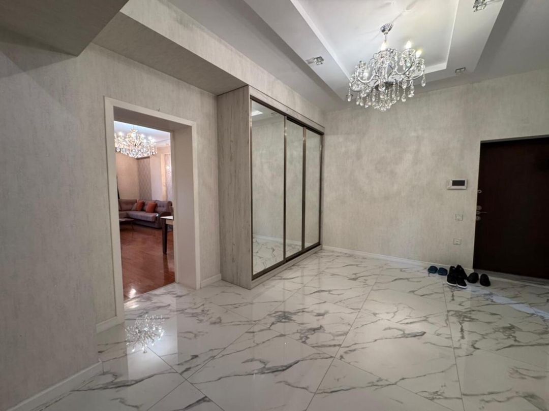 Satılır 4 otaqlı yeni tikili 187 m² — Mənzil, Bakı (9)