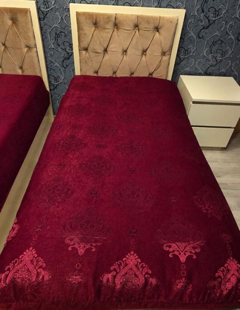 Tek neferlik dosek satilir. Yenidir. Qiymeti 50 manat