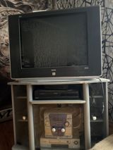 VESTEL Zeta CRT televizor + media sistemi və şkaf seti - Televizor — Furniture
