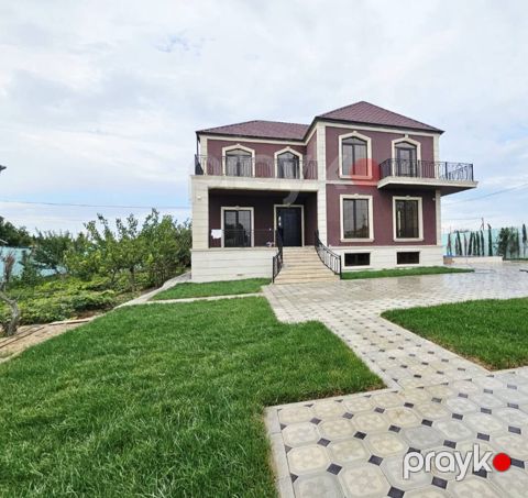 Satılır 11 otaqlı həyət evi/bağ evi 450 m²