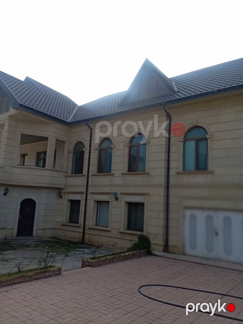 Satılır 8 otaqlı həyət evi/bağ evi 500 m²