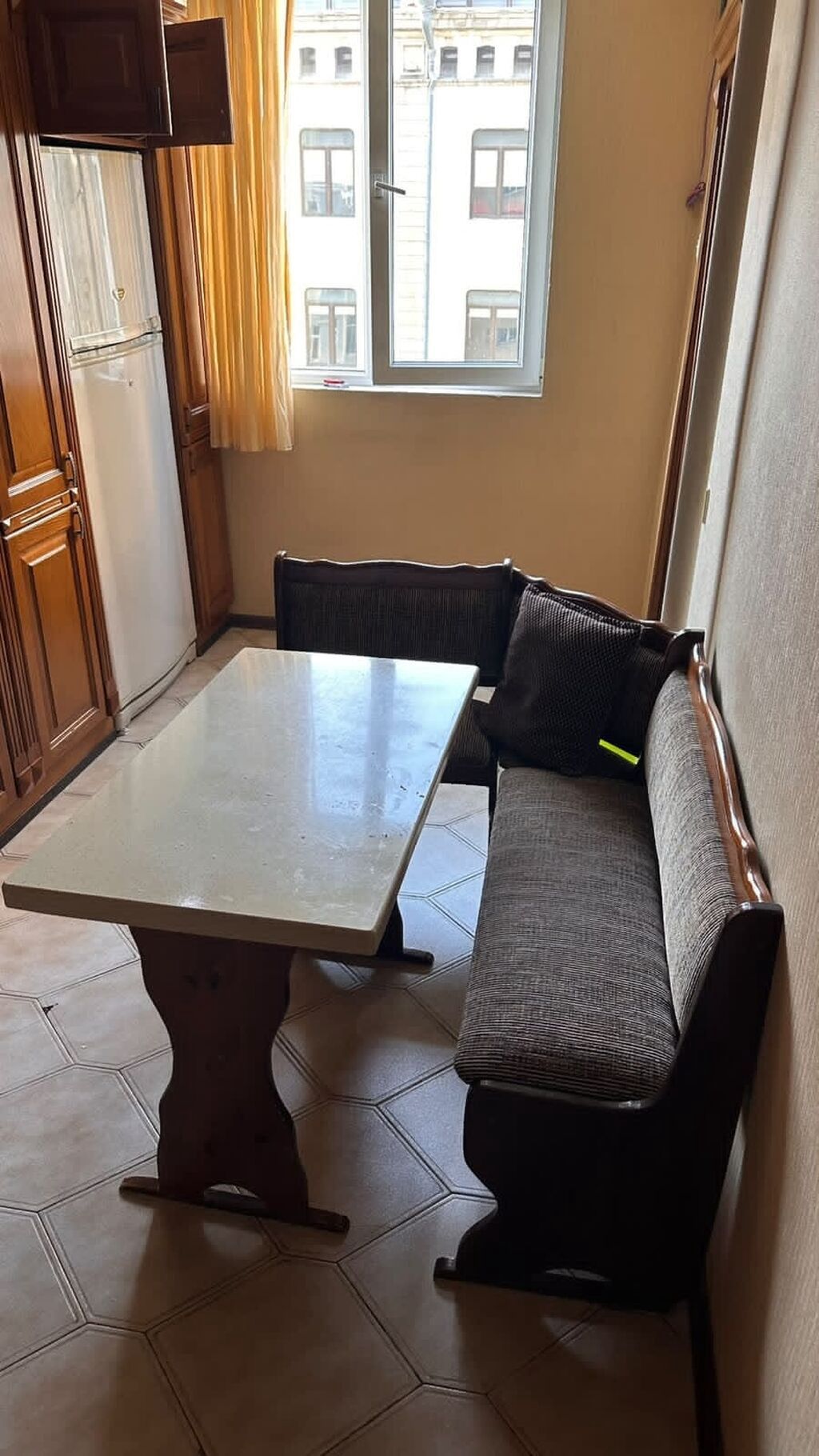 Metbex masa ve divan desti. 70man. Olcu masanin uzunlugu 1m,eni — Mebel, Digah