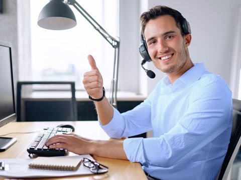 Operator bəylər və xanımlar tələb olunur
