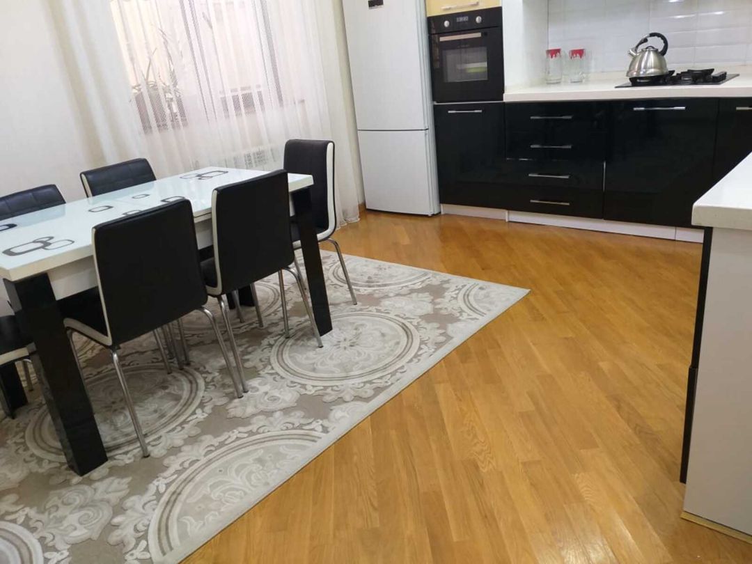 Satılır 4 otaqlı həyət evi/bağ evi 200 m² — Ev, villa, Bakı (3)