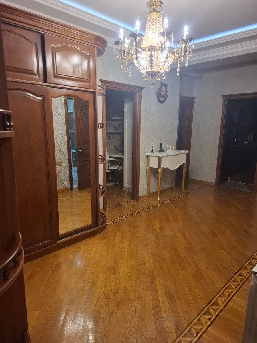 İcarəyə verilir 3 otaqlı yeni tikili 170 m² — Mənzil, Bakı (9)
