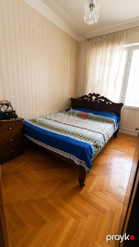 Satılır 3 otaqlı köhnə tikili 70 m²