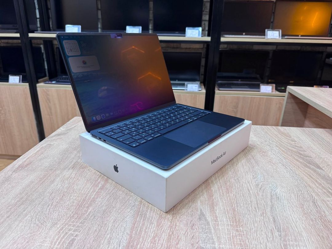 Apple MacBook Air 13 M4 — Elektronika, Bakı (5)