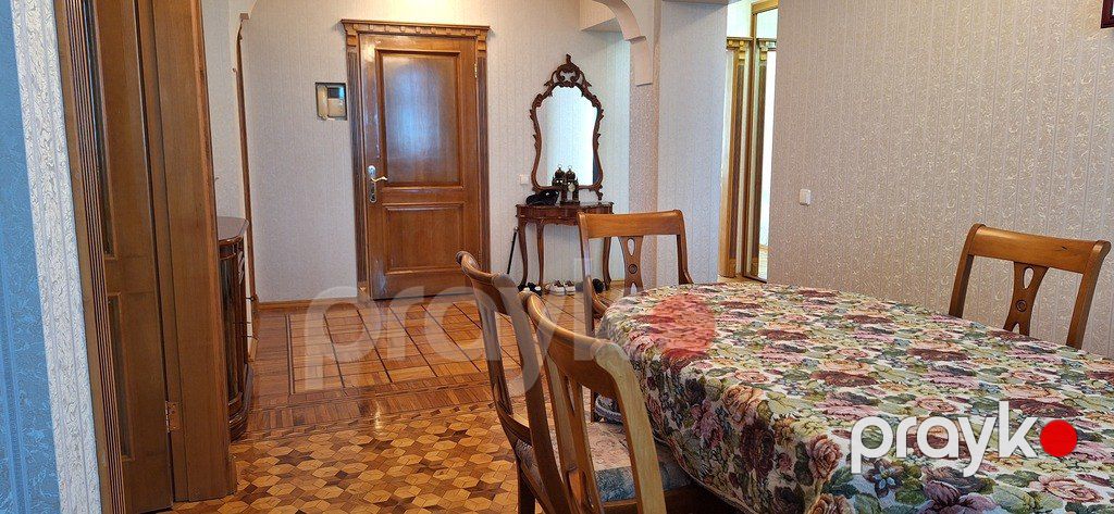 Satılır 4 otaqlı köhnə tikili 145 m² — Mənzil, Bakı (2)