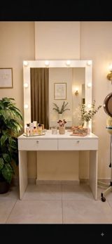 150 azn Yeni make-up güzgüsü İdeal vəziyyətdə kreslosuz Alınıb 480 azn — Мебель