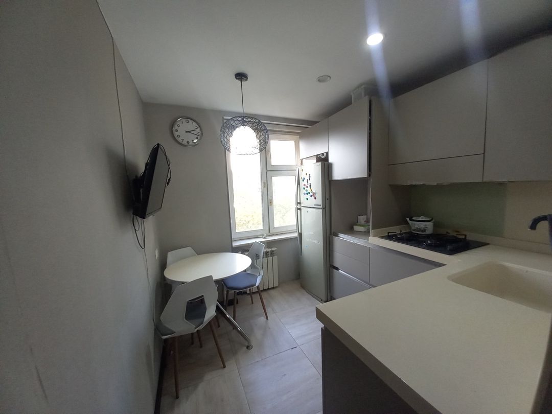 İcarəyə verilir 2 otaqlı köhnə tikili 60 m² — Mənzil, Bakı (3)