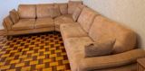 Divan satılır 670₼. ölçü 3/2. Yaxşı vəziyyətdədir. Ünvan — Mebel