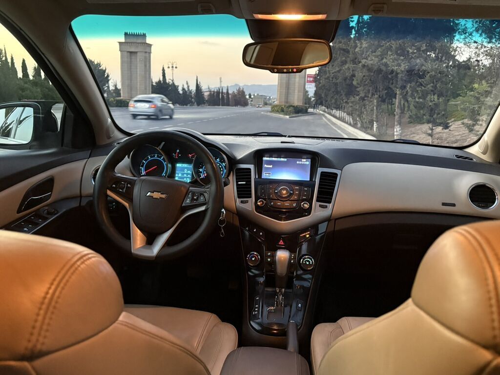 Chevrolet Cruze: 1.4 l | 2013 il Sedan — Avtomobillər, Şirvan (3)
