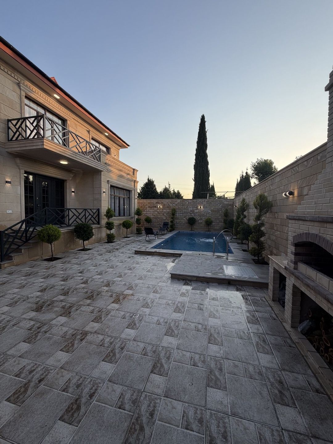 Satılır 7 otaqlı həyət evi/bağ evi 400 m² — Ev, villa, Bakı (2)