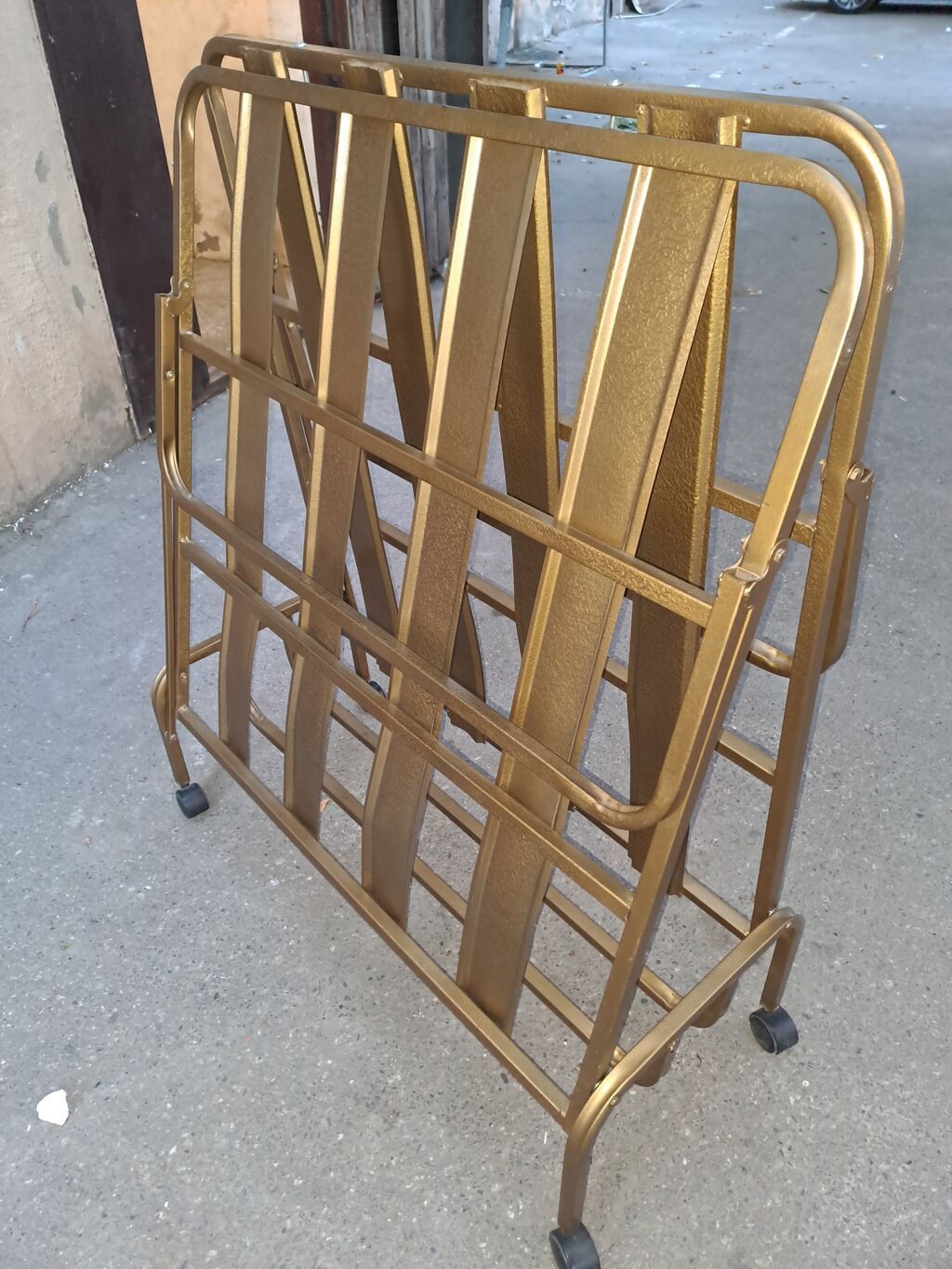 Təkərli metal qatlanan çarpayı karkası - Material: Mis polad — Mebel, Xırdalan (6)