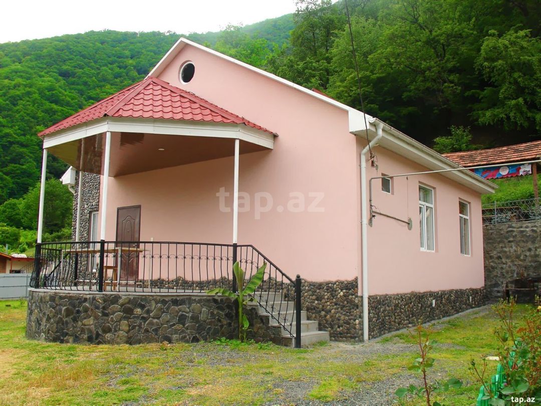 Həyət evi kirayə verilir, Qax r. — Daşınmaz əmlak, Qax