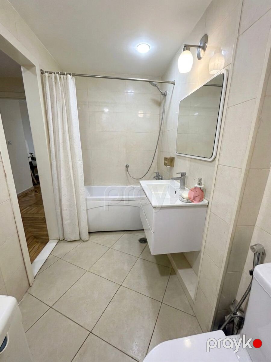 Satılır 3 otaqlı köhnə tikili 85 m² — Mənzil, Bakı (8)