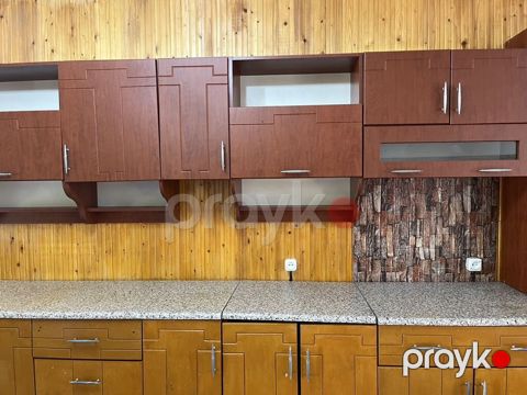Mətbəx mebel dəsti Yaxşı vəziyyətdədi 3.36 uzunu 60 sm eni Hündürlük