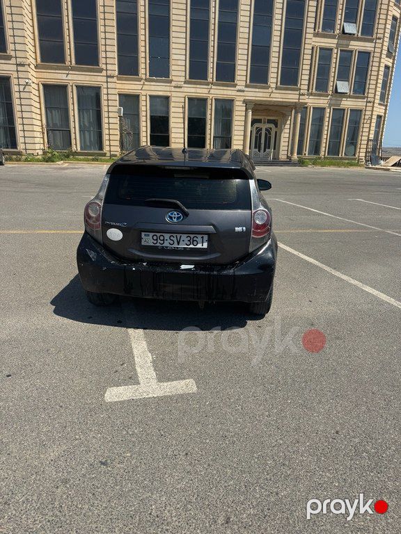 Toyota Prius C, 1.5 L, 0.9 kWh, 2015 il, 310 000 km — Avtomobillər, Bakı (3)