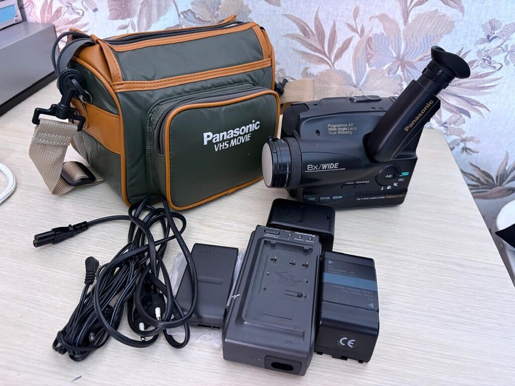 Panasonic VHS Movie videokamera dəsti - Model: Panasonic VHS Movie — Elektronika, Bakı (2)