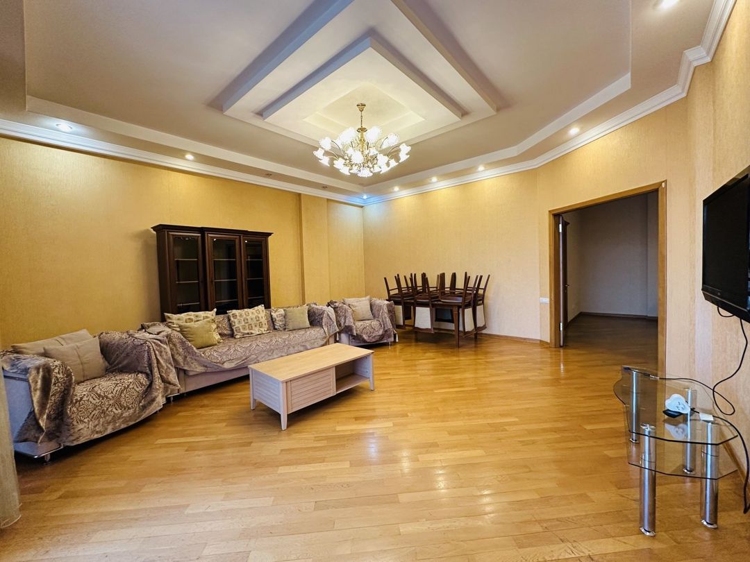 İcarəyə verilir 3 otaqlı yeni tikili 171 m² — Mənzil, Bakı (4)