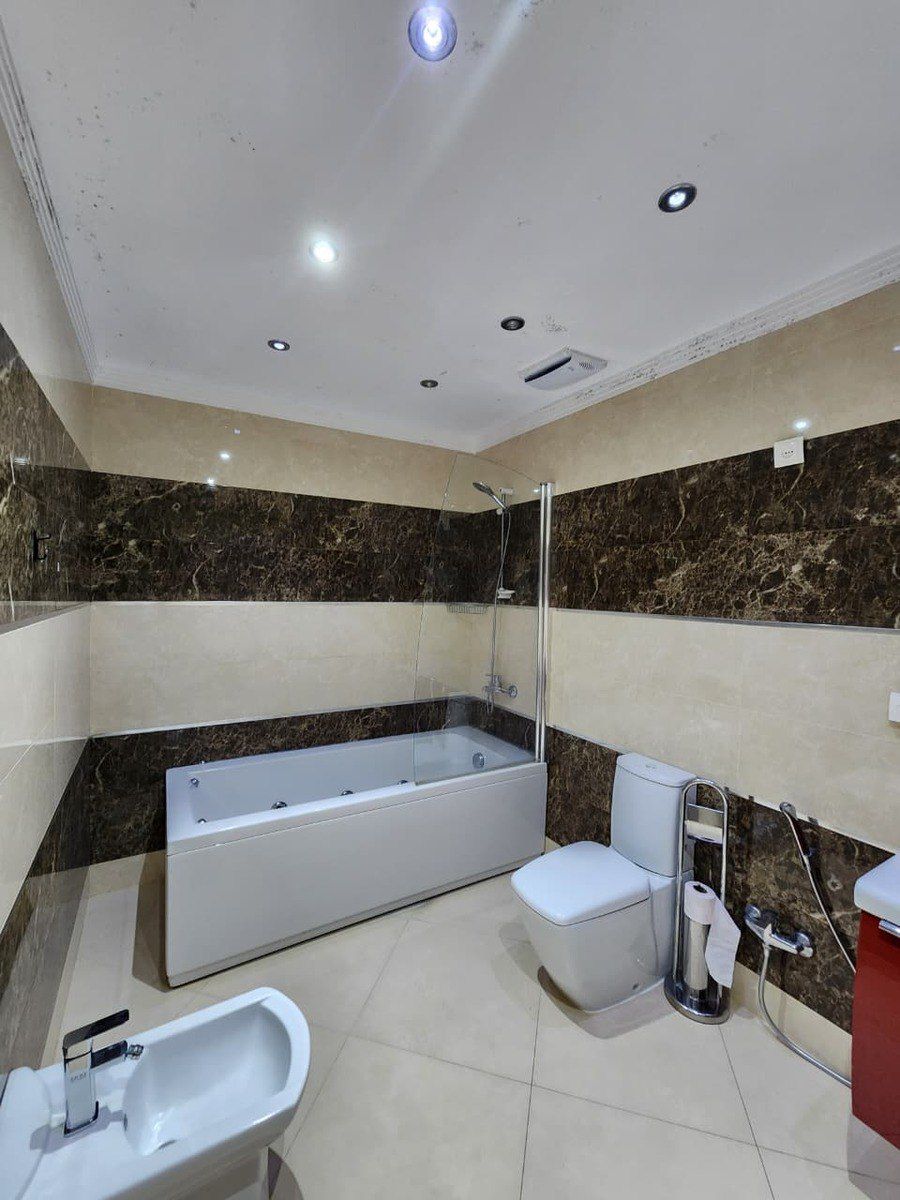 İcarəyə verilir 4 otaqlı yeni tikili 250 m² — Mənzil, Bakı (5)