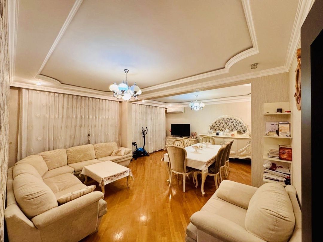 Satılır 5 otaqlı köhnə tikili 100 m² — Mənzil, Bakı (2)
