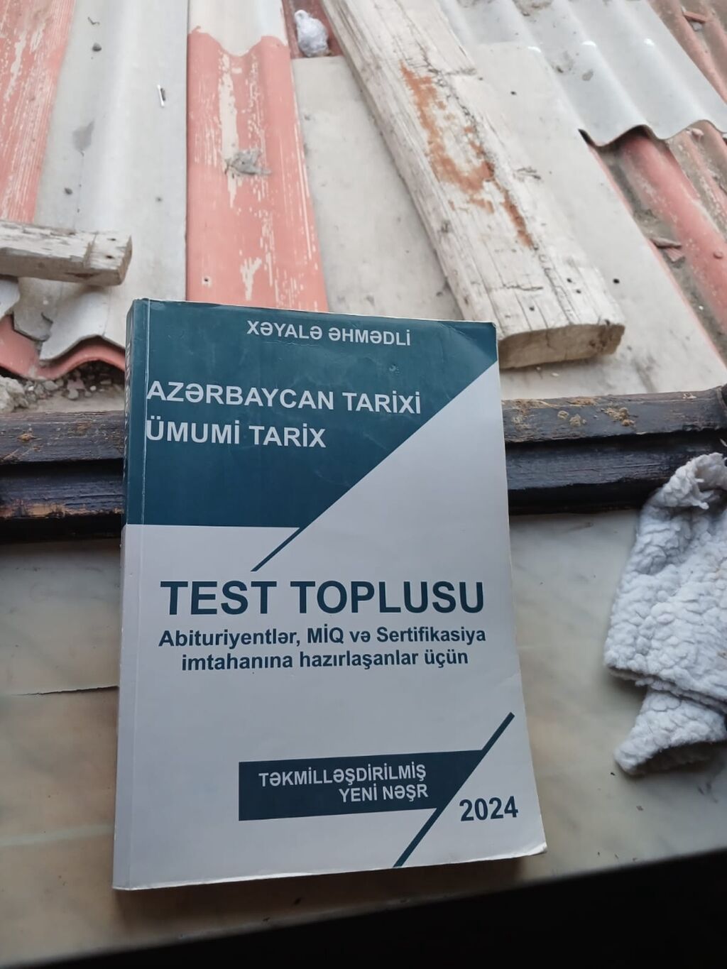 Məhsul: “Azərbaycan tarixi, Ümumi tarix – Test Toplusu” Müəllif