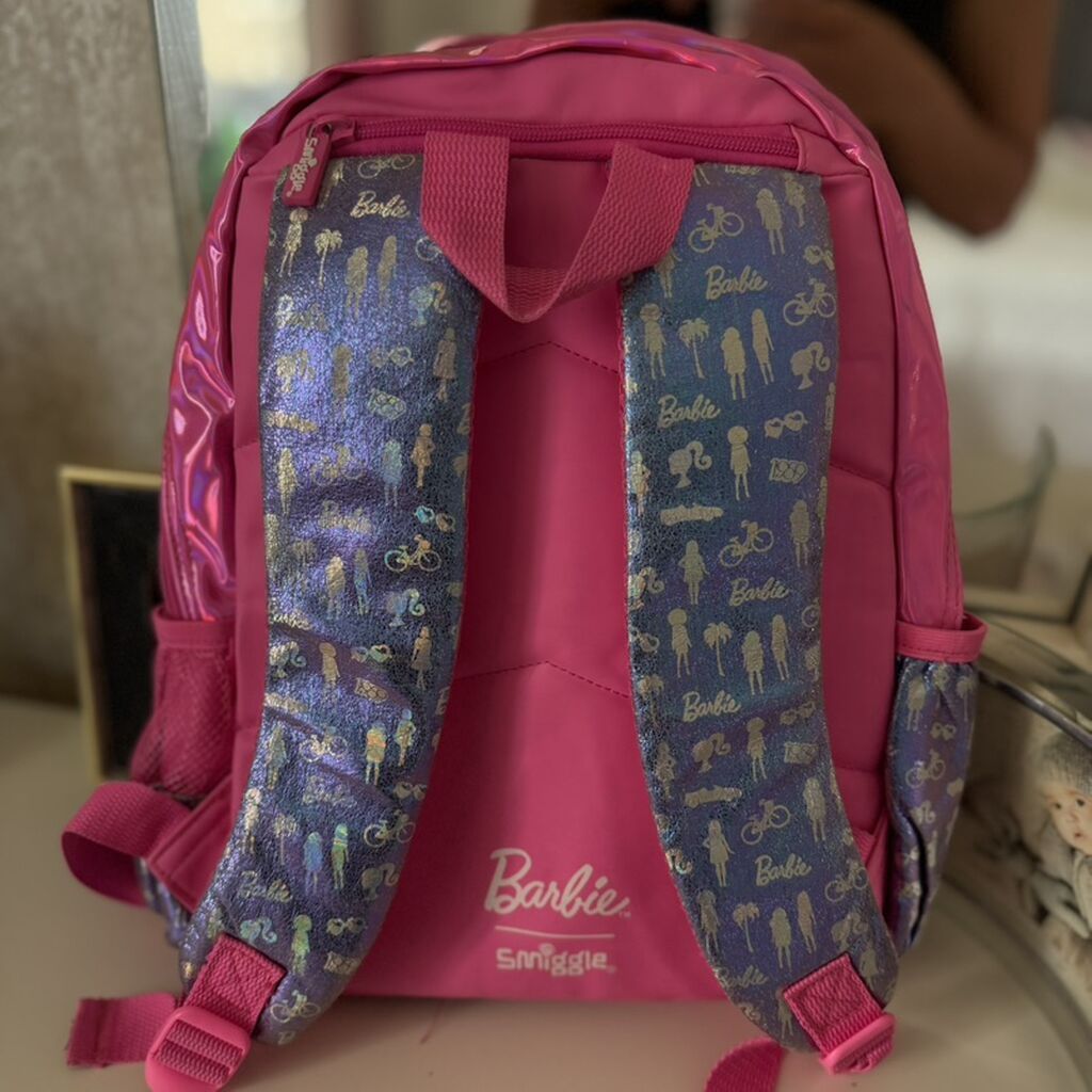Smiggle x Barbie parıldayan məktəb çantası - Rəng: neon-çəhrayı və — Mallar, Bakı (4)