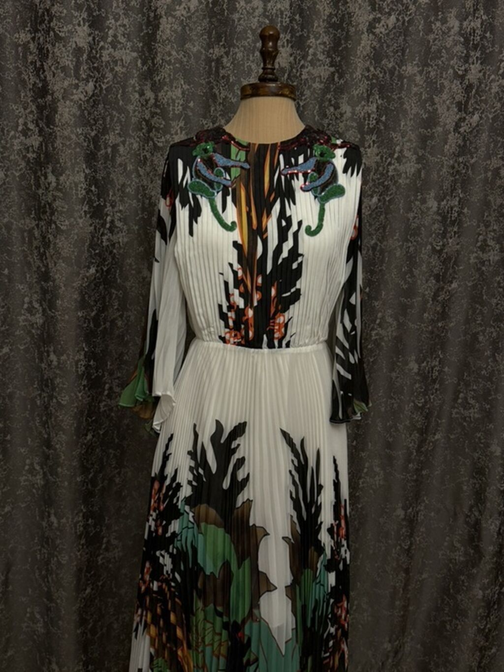 Ziyafət donu, Maksi, Valentino, M — Şəxsi əşyalar, Bakı (2)