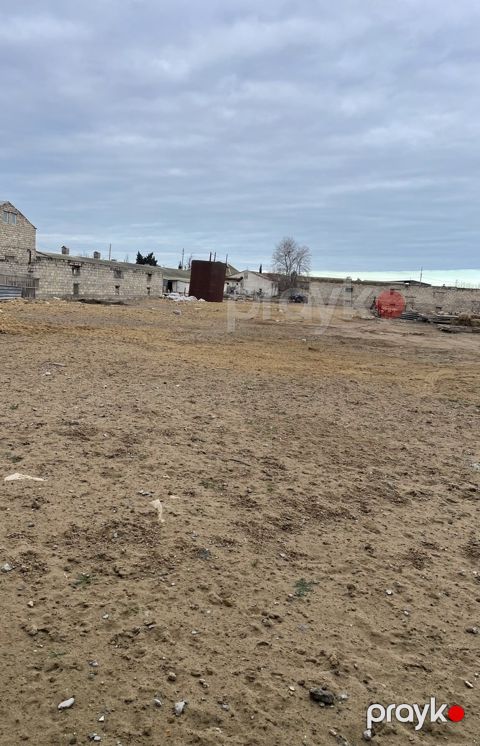 Satılır obyekt 947 m²