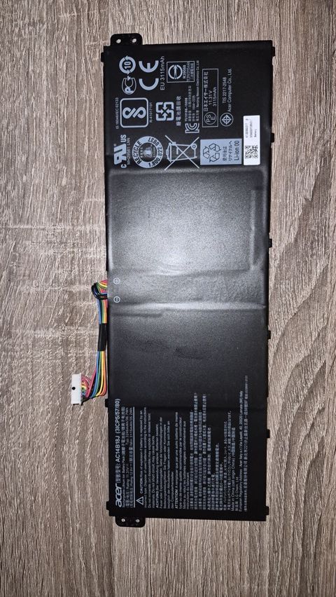Acer Noutbuk Batareyası (AC14B18J 11.31V — 3246mAh / 36.7Wh (Min