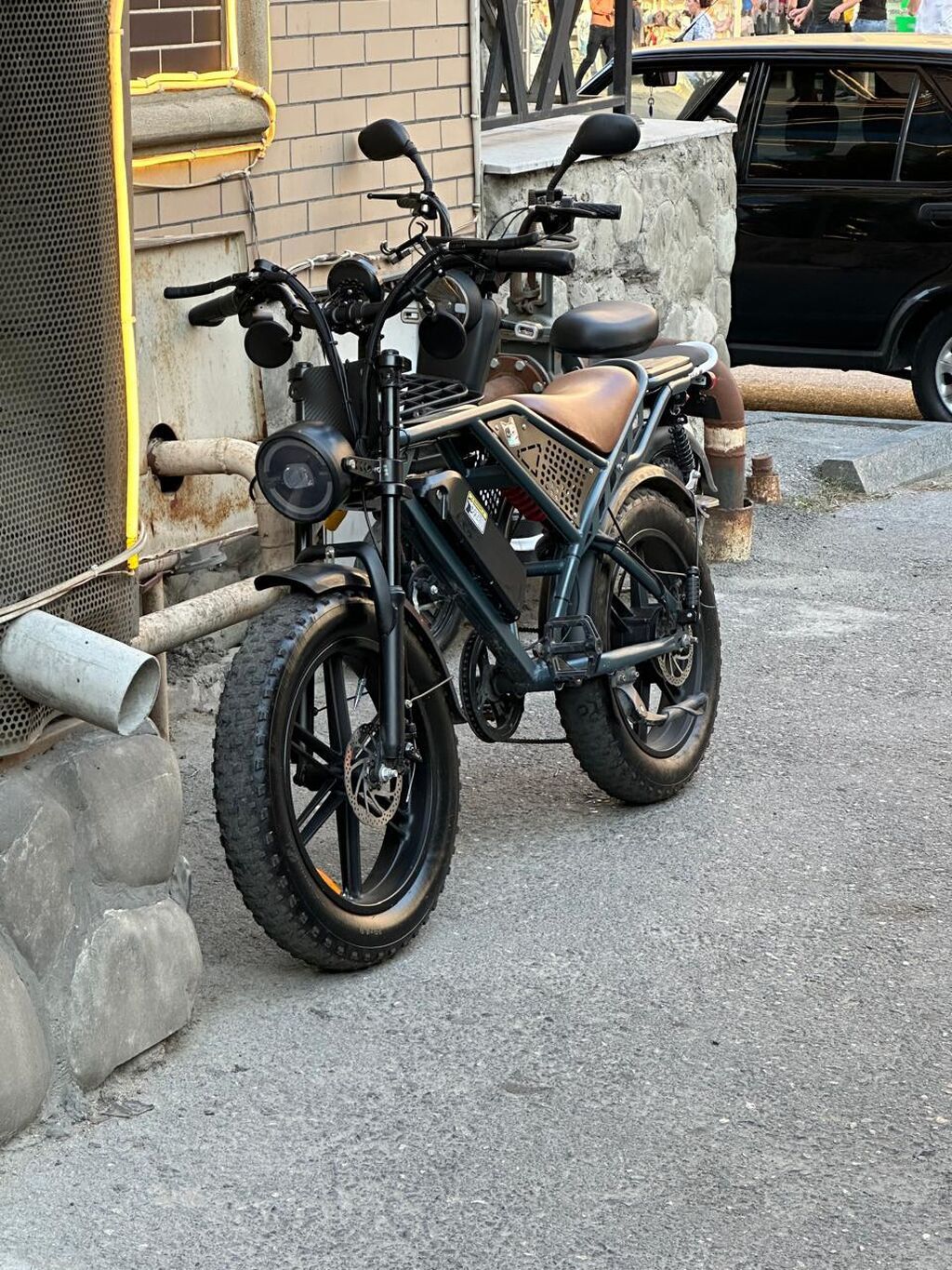 Elektrikli velosiped, retro-moped üslubunda dizaynla təqdim olunur — Velosipedlər, Bakı (2)
