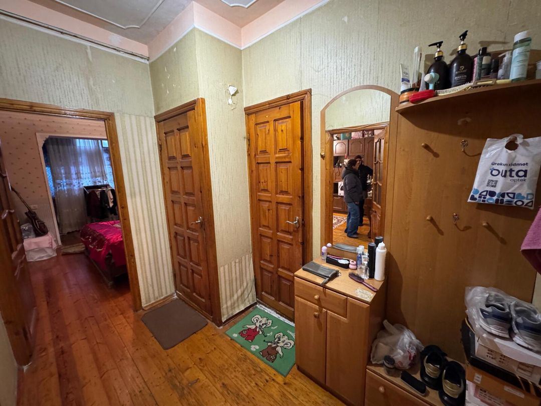Satılır 2 otaqlı köhnə tikili 65 m² — Mənzil, Bakı (11)