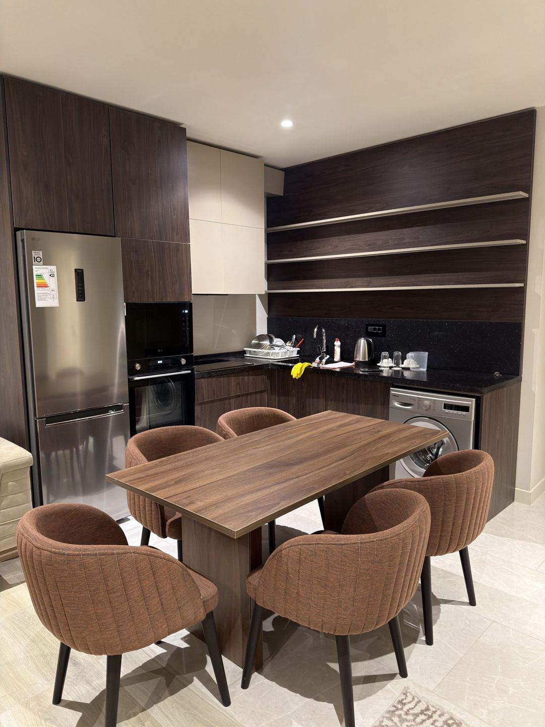 İcarəyə verilir 3 otaqlı yeni tikili 170 m² — Mənzil, Bakı (11)