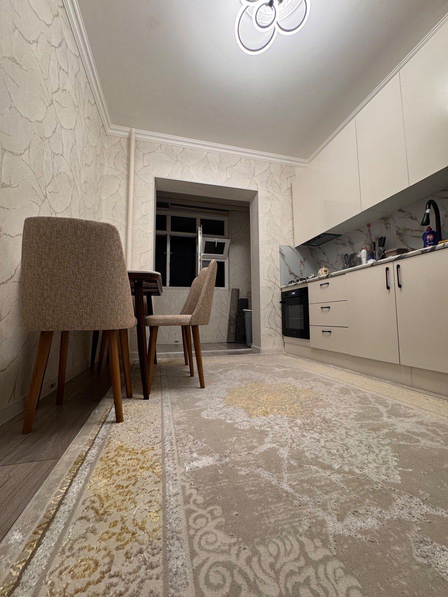 Satılır 2 otaqlı köhnə tikili 64 m² — Mənzil, Bakı (8)