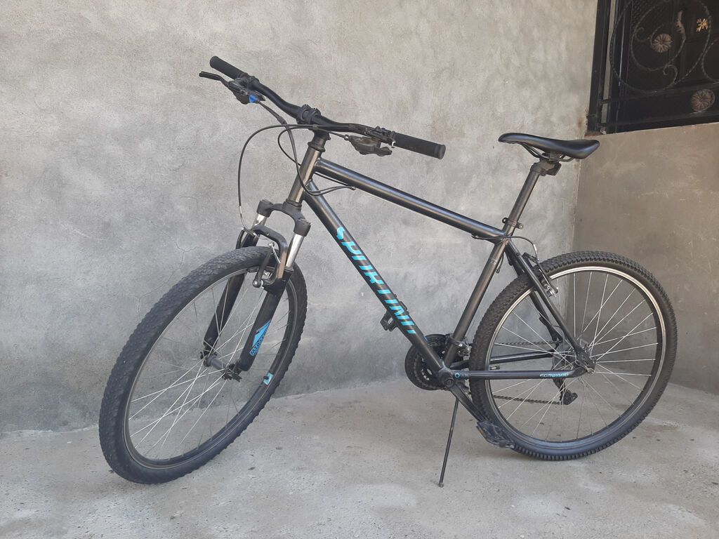 Specialized markalı dağ/şəhər tipli velosiped. Qara rəngli çərçivəyə — Dağ velosipedləri, Şəki (2)