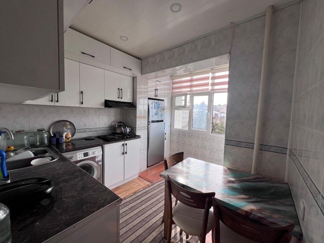 Satılır 4 otaqlı köhnə tikili 100 m² — Mənzil, Bakı (7)