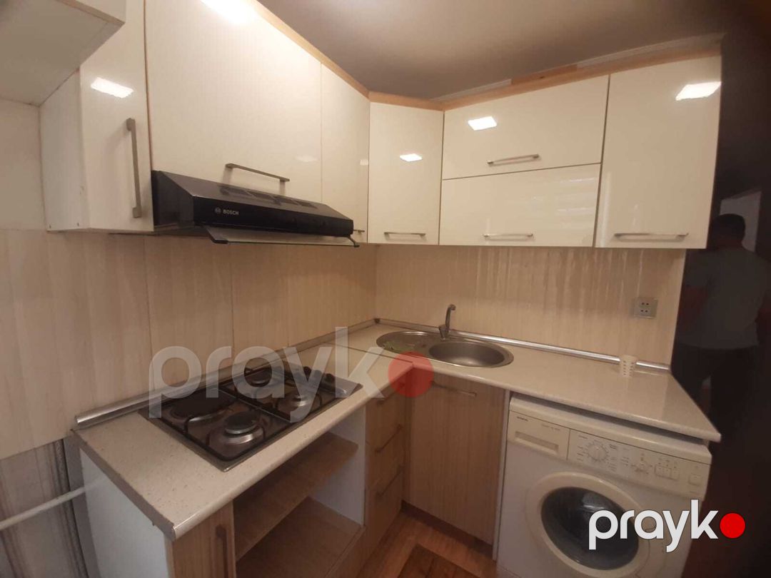 İcarəyə verilir 2 otaqlı köhnə tikili 45 m² — Mənzil, Bakı (9)