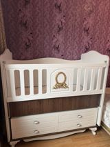Uşaq beşiyi – “Baby Mood” model - Rəng: ağ + qəhvəyi dekor, ön paneldə — Mebel